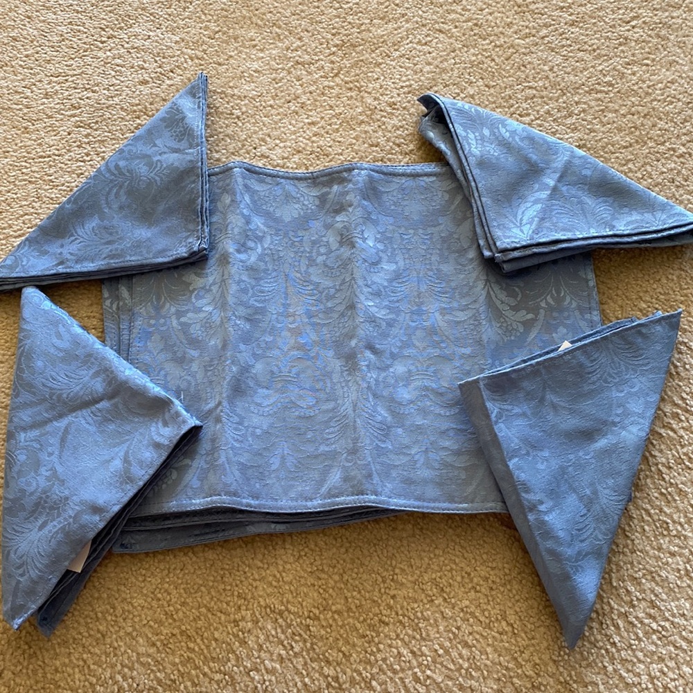 Place mats and matching napklins